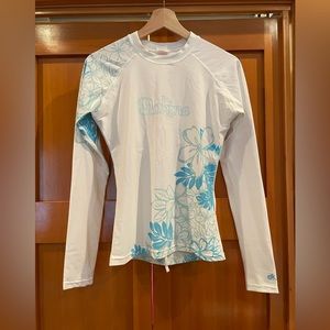 womens dakine rashguard w. built in sports bra